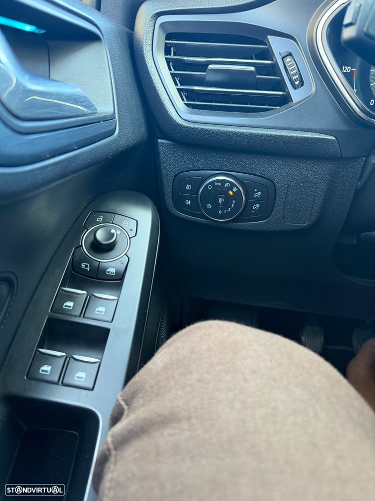 Ford Focus - 17