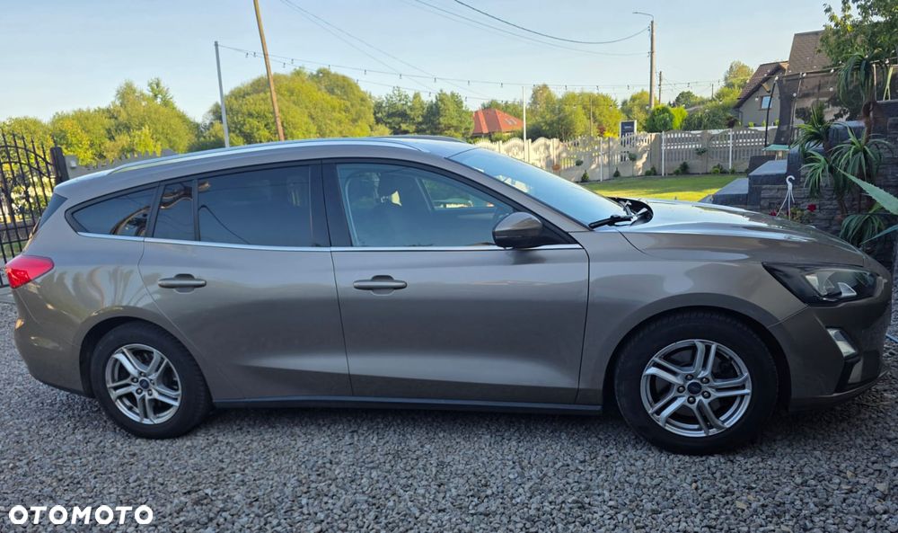 Ford Focus 1.0 EcoBoost Active Business - 1