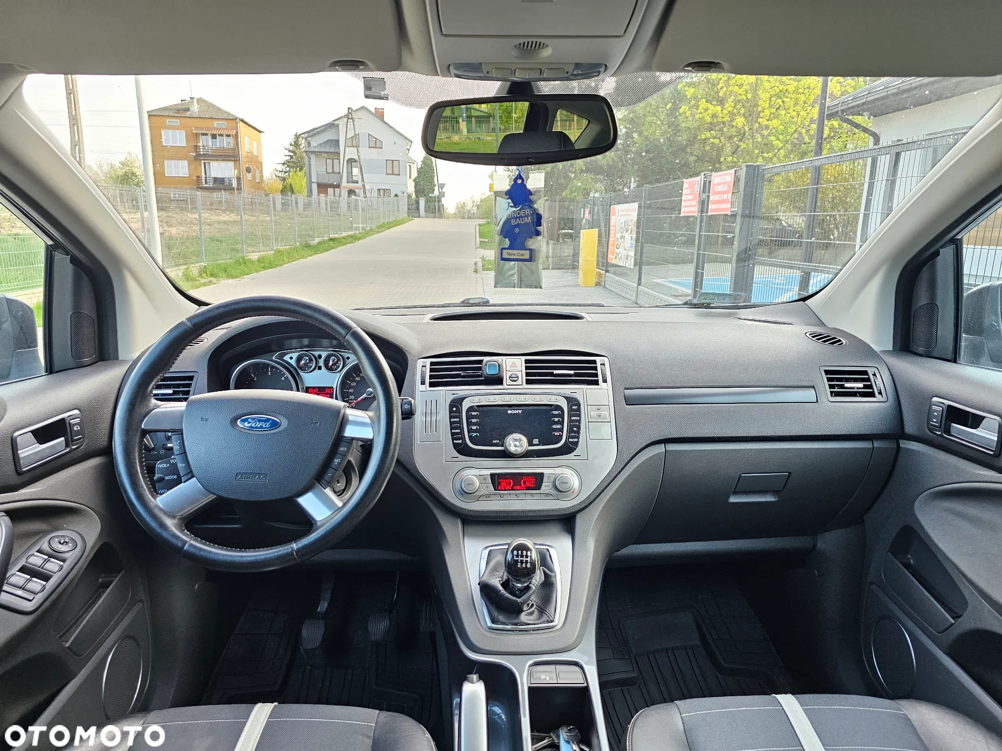 Ford Kuga 2.0 TDCi 2x4 Titanium - 13