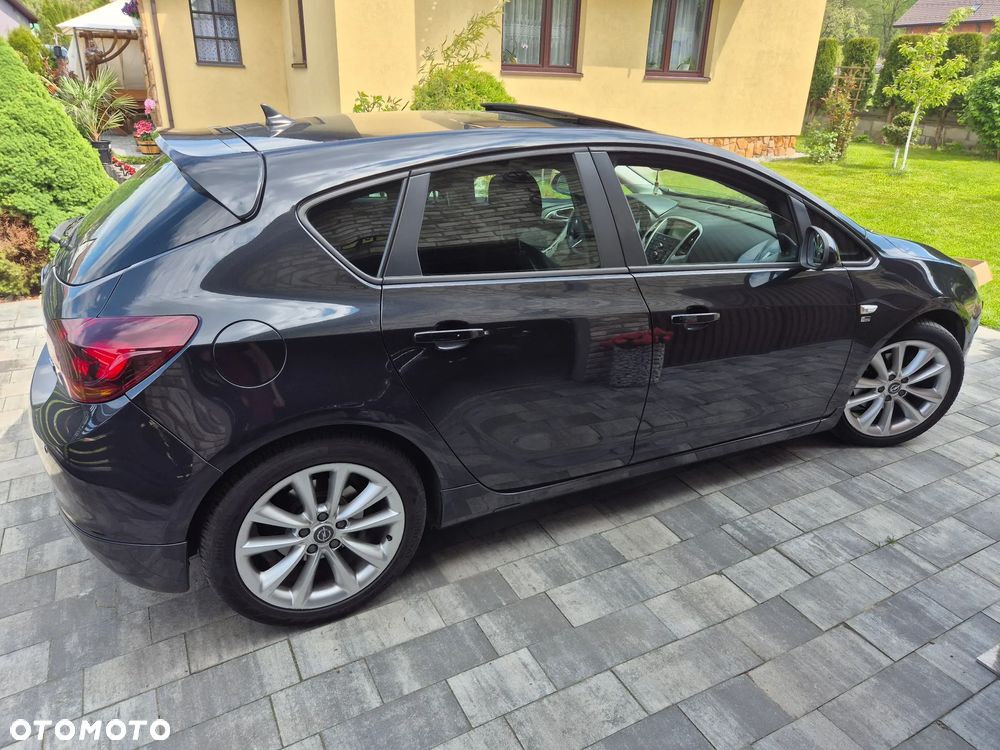 Opel Astra 2.0 CDTI DPF 150 Jahre - 7