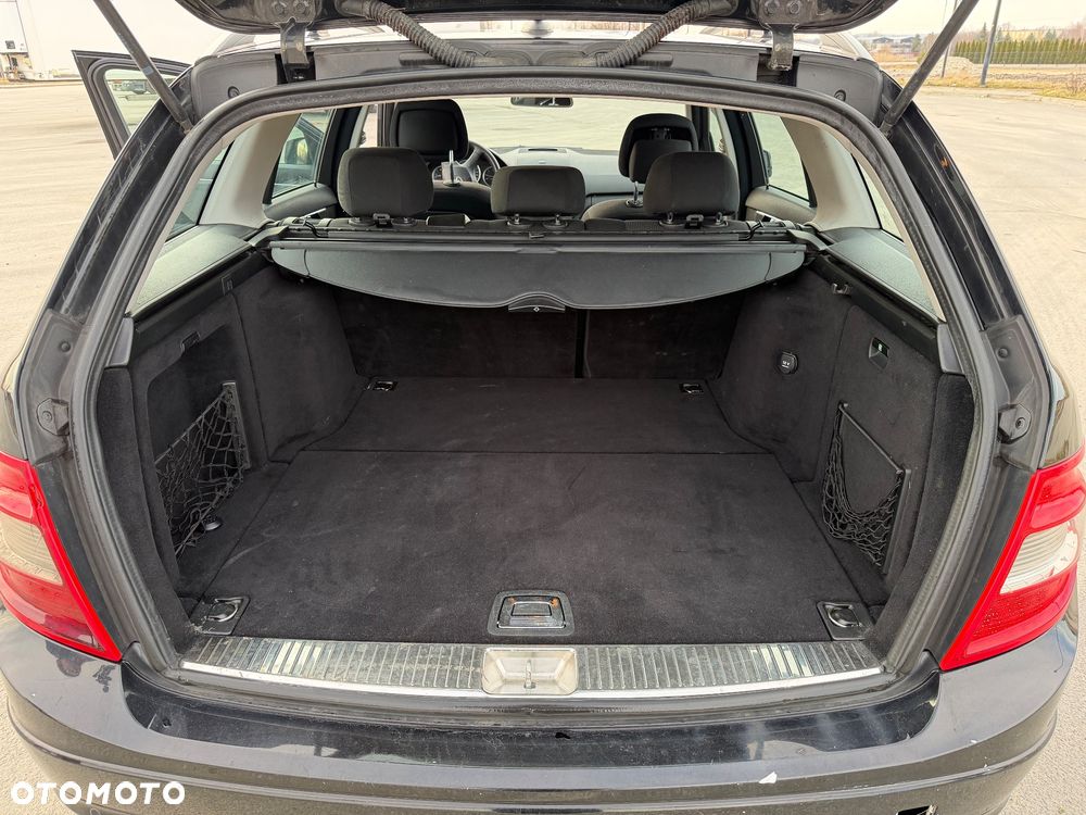 Mercedes-Benz Klasa C - 16