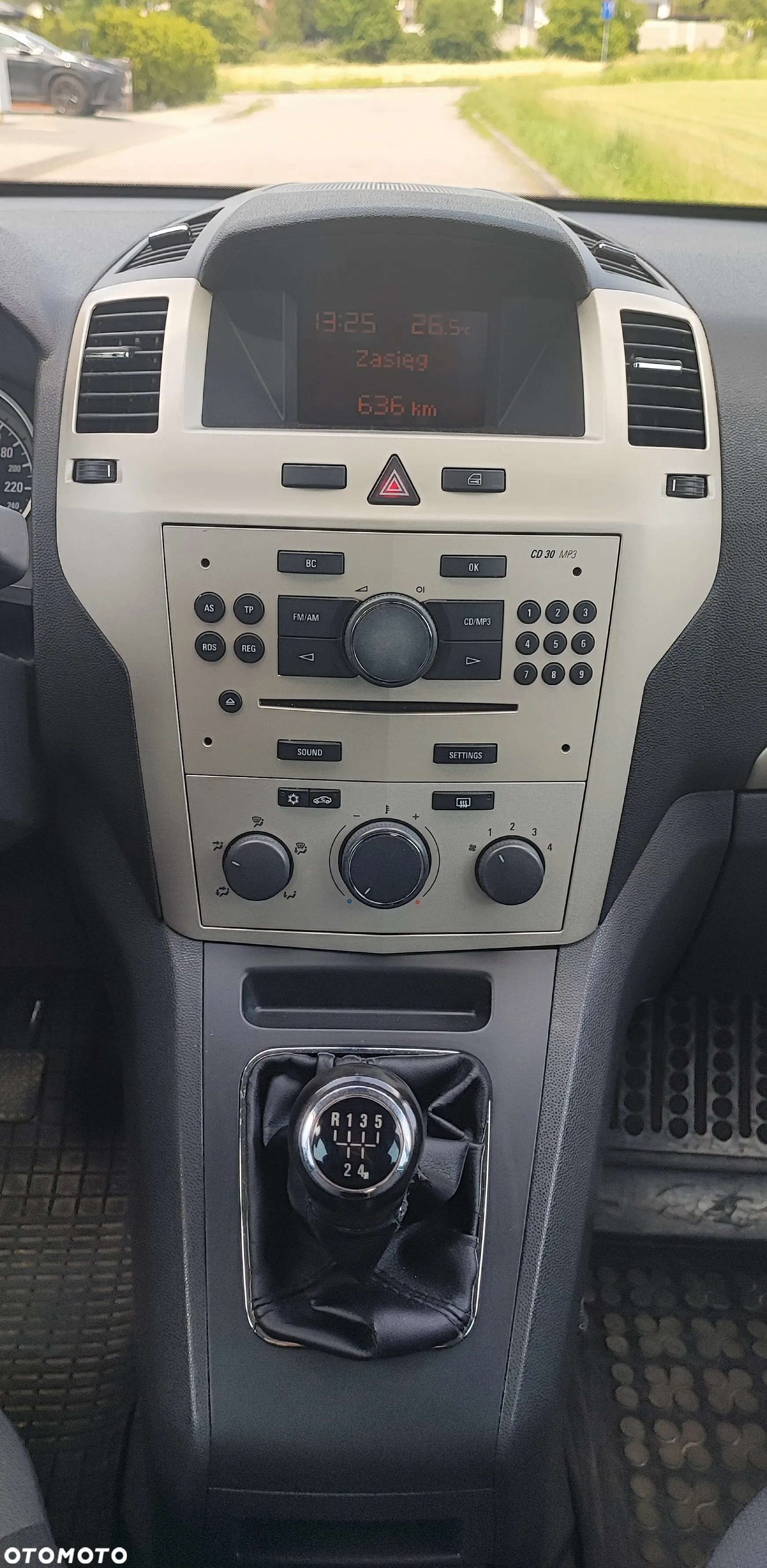 Opel Zafira 1.6 Enjoy - 24