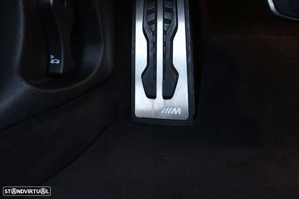 BMW 116 d Pack Desportivo M Auto - 29