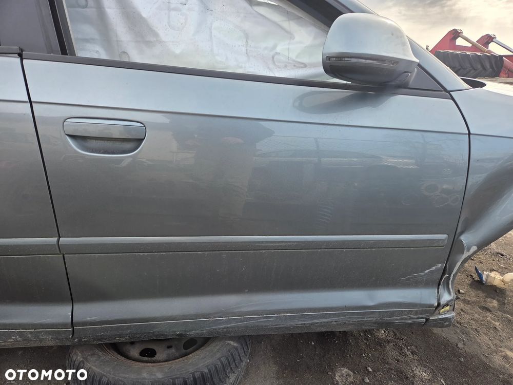 Klapa tył, Drzwi, Wnętrze Audi A3 8P Sportback | Kod lakieru LY7E - 7