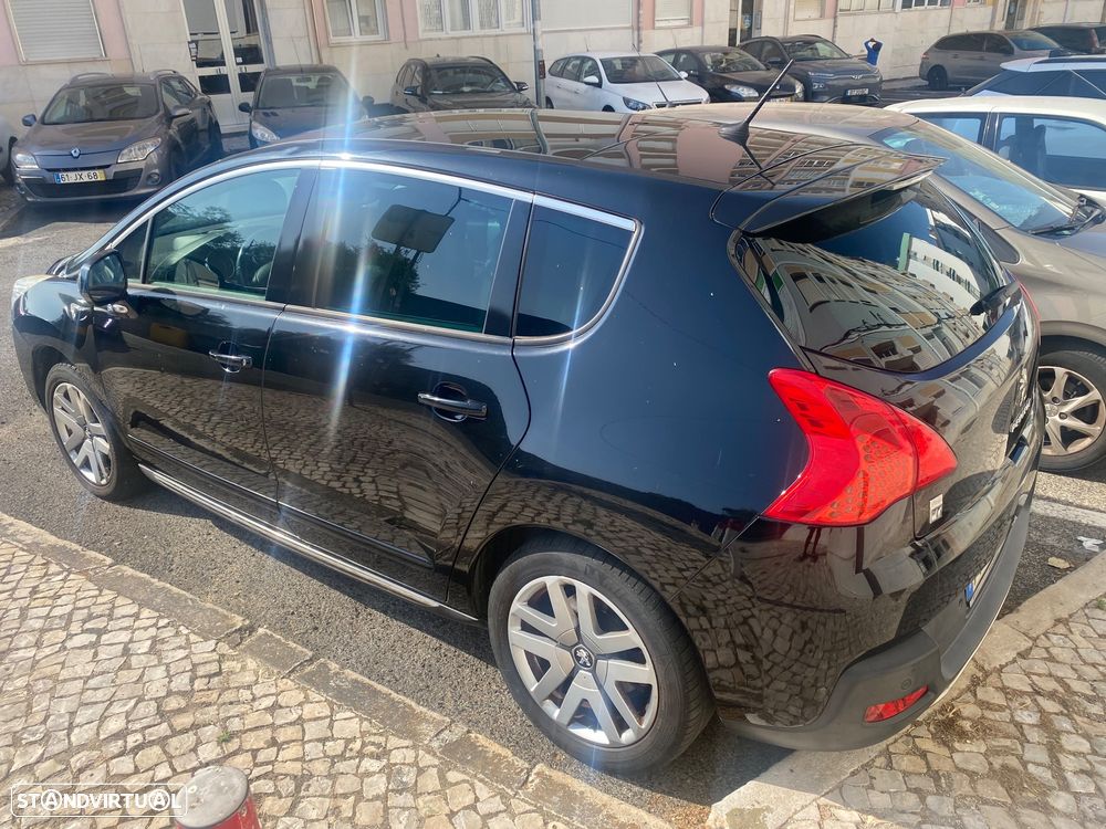 Peugeot 3008 2.0 HDi Hybrid4 - 4