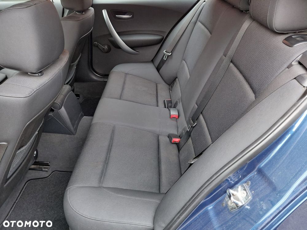 BMW Seria 1 - 15