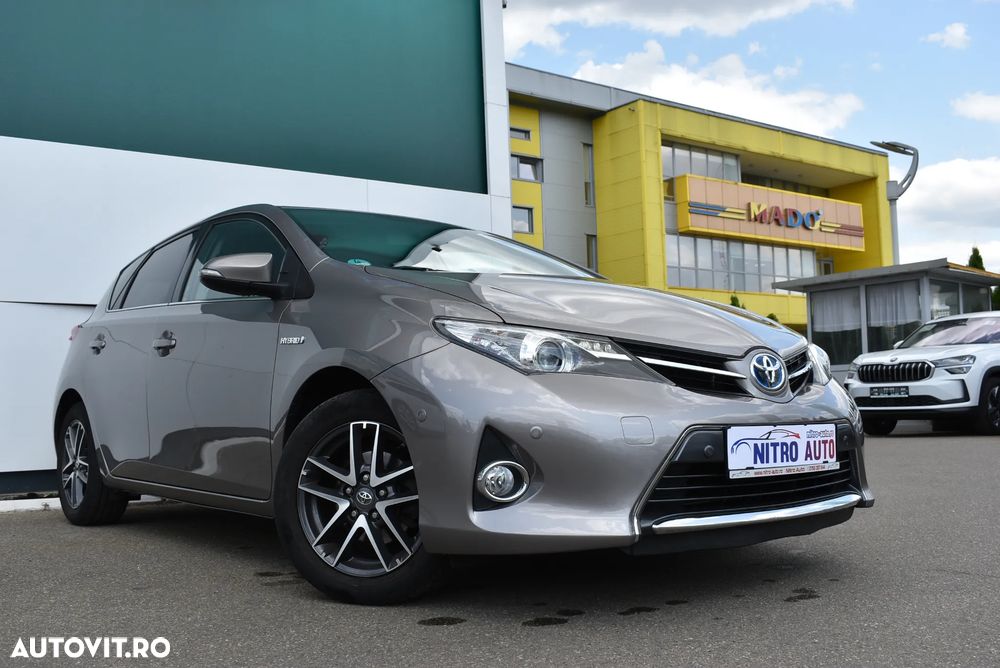 Toyota Auris 1.8 L VVT-i Luna - 7