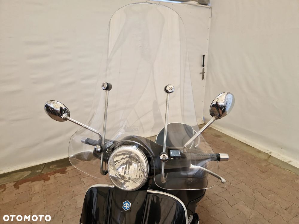 Piaggio Vespa - 10