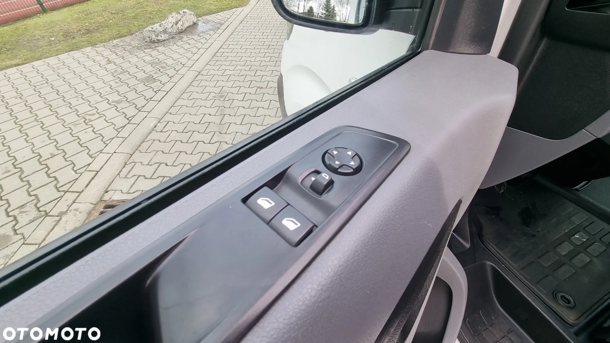 Peugeot Expert - 12