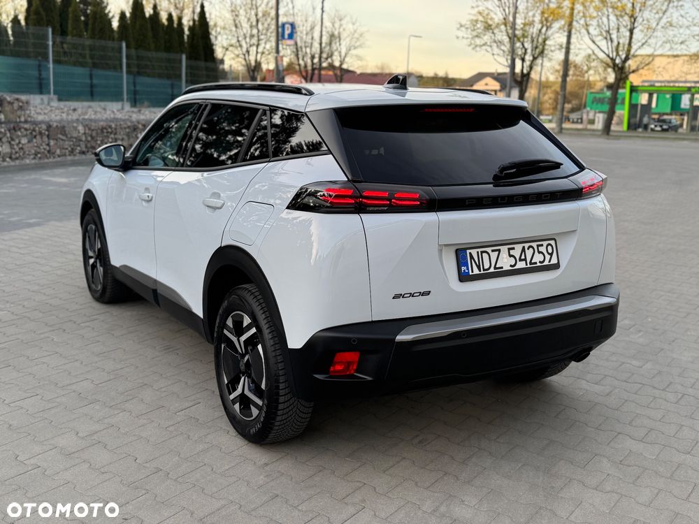 Peugeot 2008 PureTech 100 Allure S&S BVM6 - 21