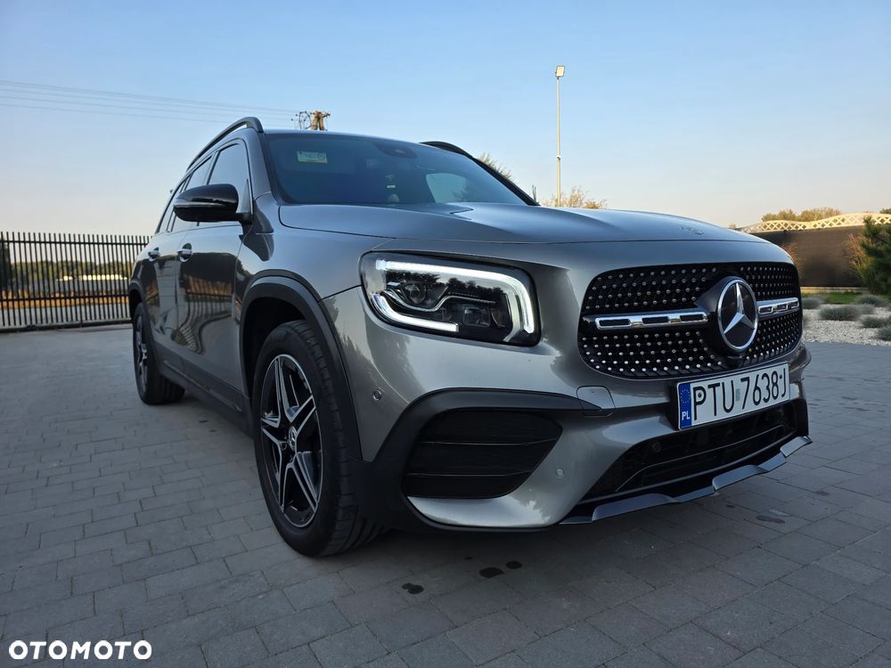 Mercedes-Benz GLB - 2