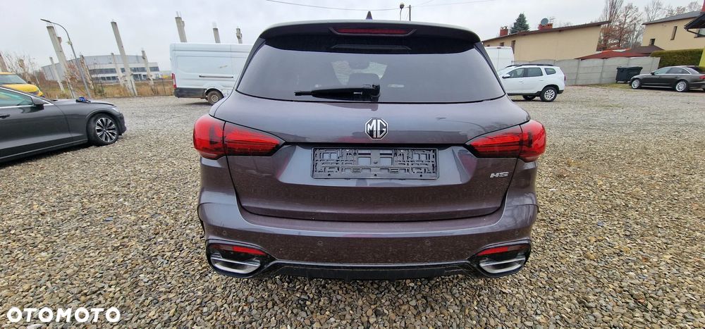 MG HS 1.5 T-GDI Excite DCT - 7