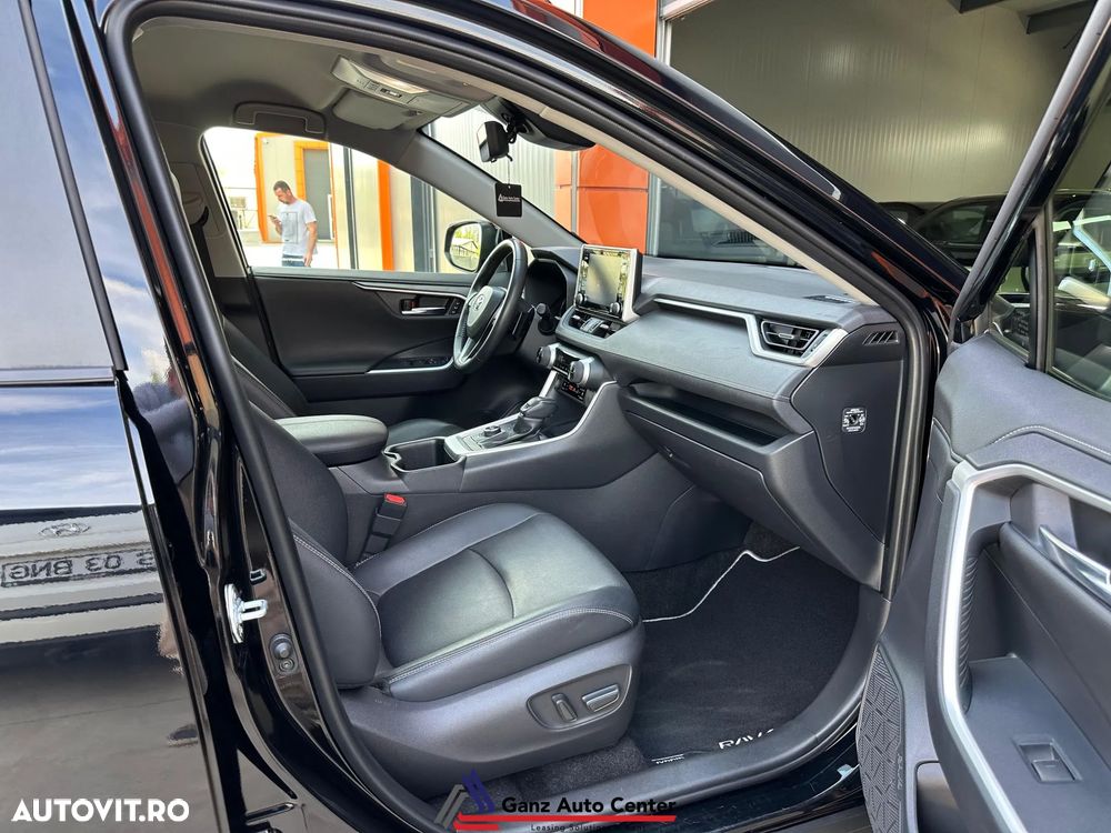 Toyota RAV4 2.5 VVT-iE 4x4 Luxury Plus - 12