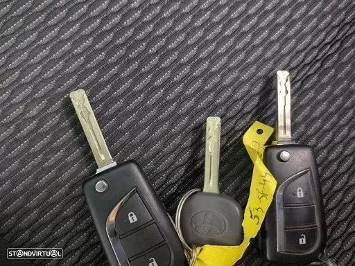 Toyota Hilux 2.4 D-4D 4WD Tracker - 7