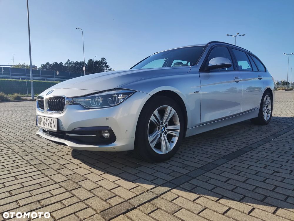 BMW Seria 3 320d Sport Line - 4