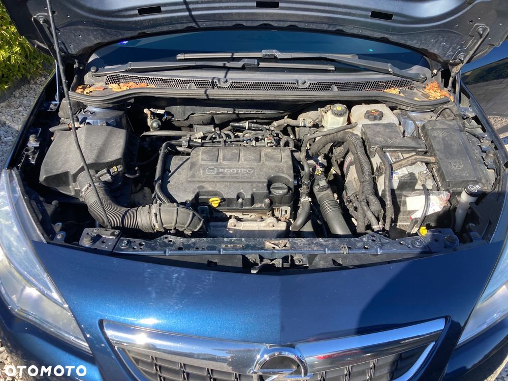 Opel Astra 1.4 Turbo ecoFLEX Start/Stop 150 Jahre - 11