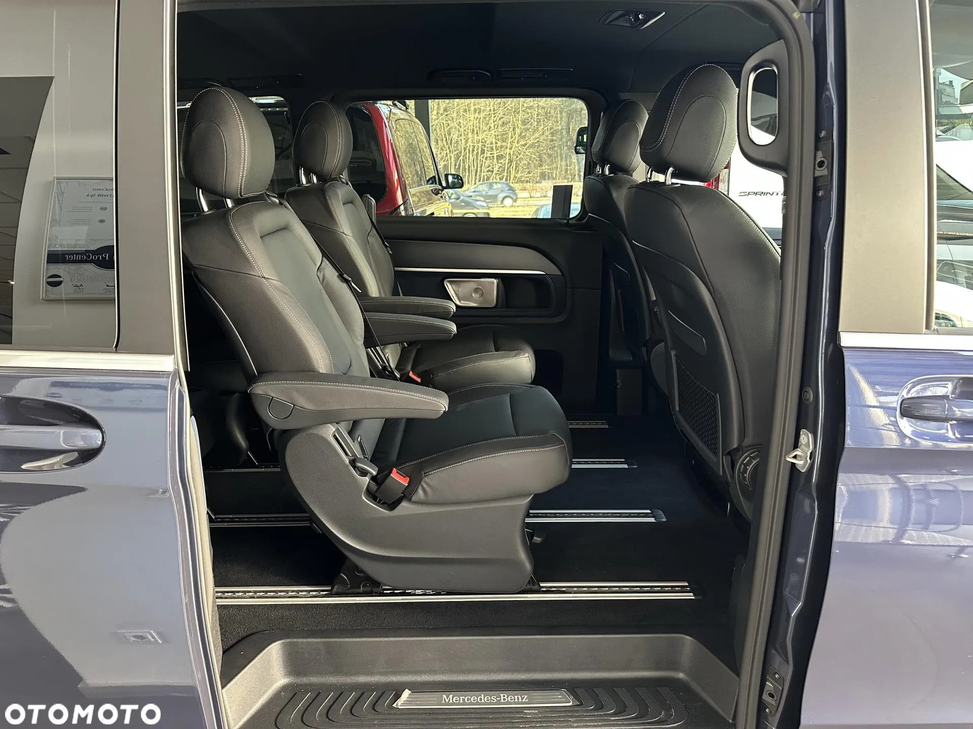 Mercedes-Benz EQV 300 - 9