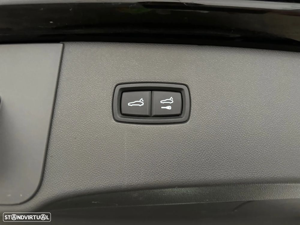 Porsche Cayenne Coupé E-Hybrid - 18