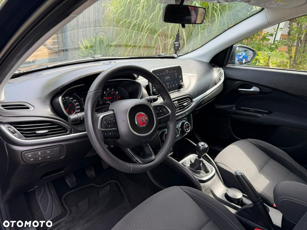 Fiat Tipo 1.4 T-Jet 16v Lounge EU6 - 10