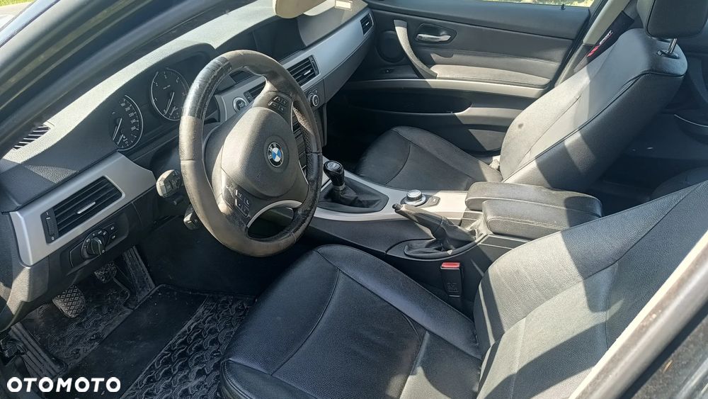 BMW Seria 3 320d - 5