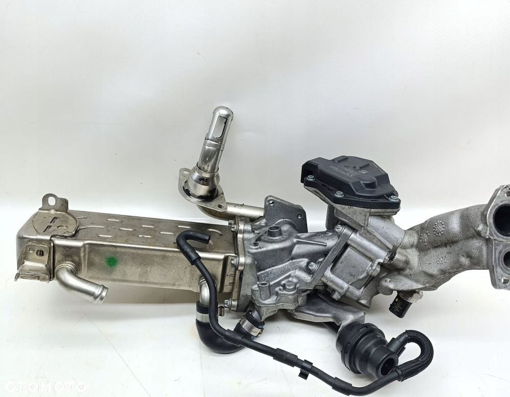 ZAWÓR EGR RECYRKULACJI SPALIN MERCEDES W205 A6511420467 - 2