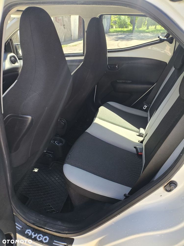 Toyota Aygo - 10