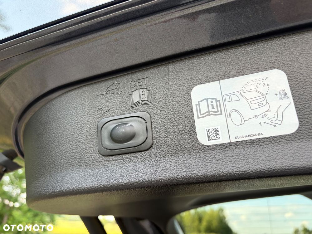 Ford Kuga - 16