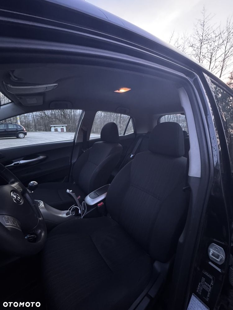 Toyota Auris 2.0 D-4D Luna - 11