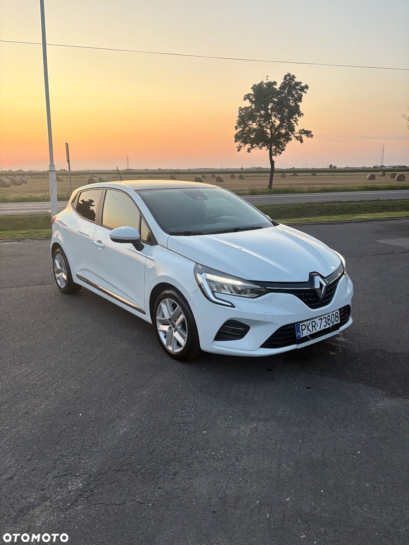 Renault Clio 1.0 TCe Intens - 1