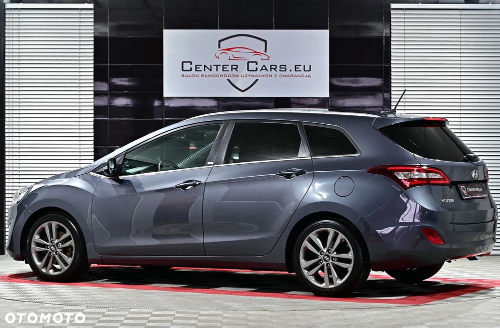Hyundai i30 blue Kombi 1.6 CRDi DCT Passion - 13