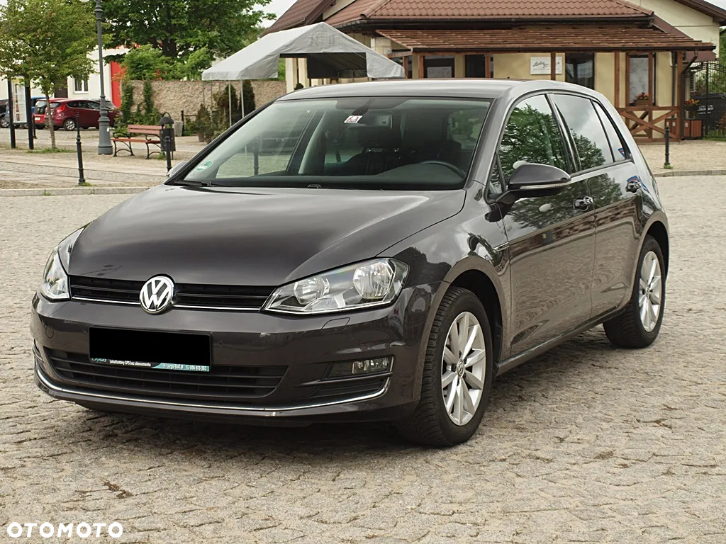 Volkswagen Golf - 2