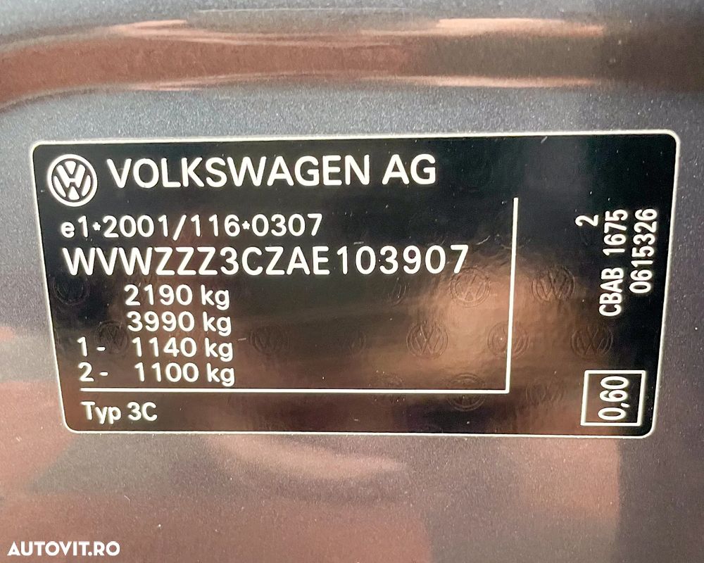 Volkswagen Passat Variant 2.0 Blue TDI DSG SCR Comfortline - 18
