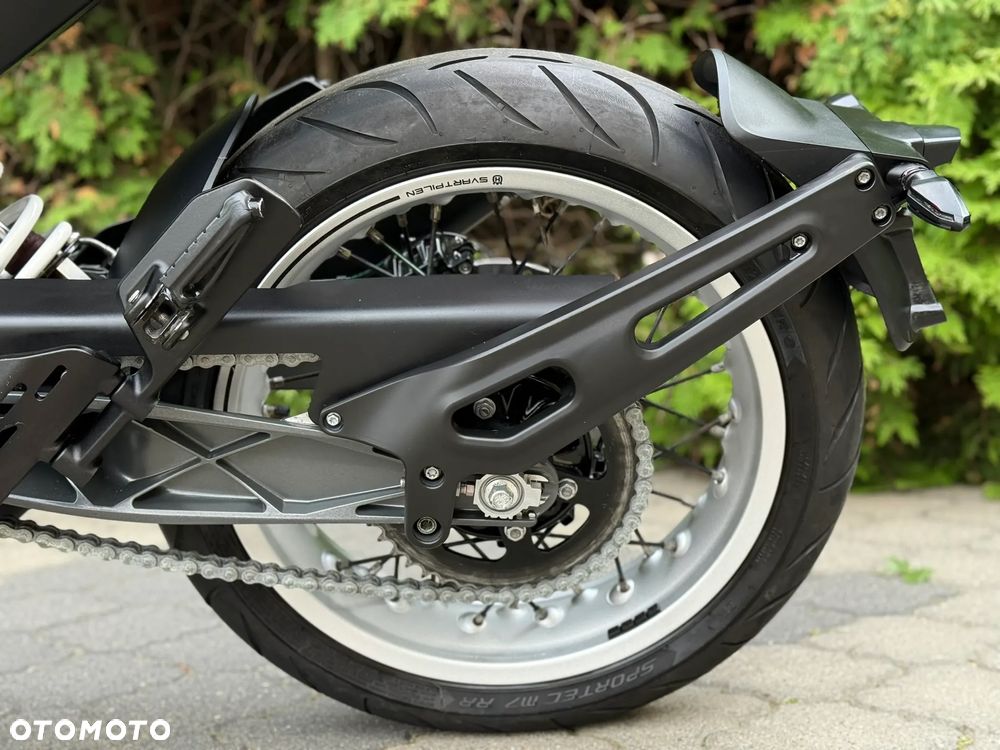 Husqvarna Svartpilen - 35