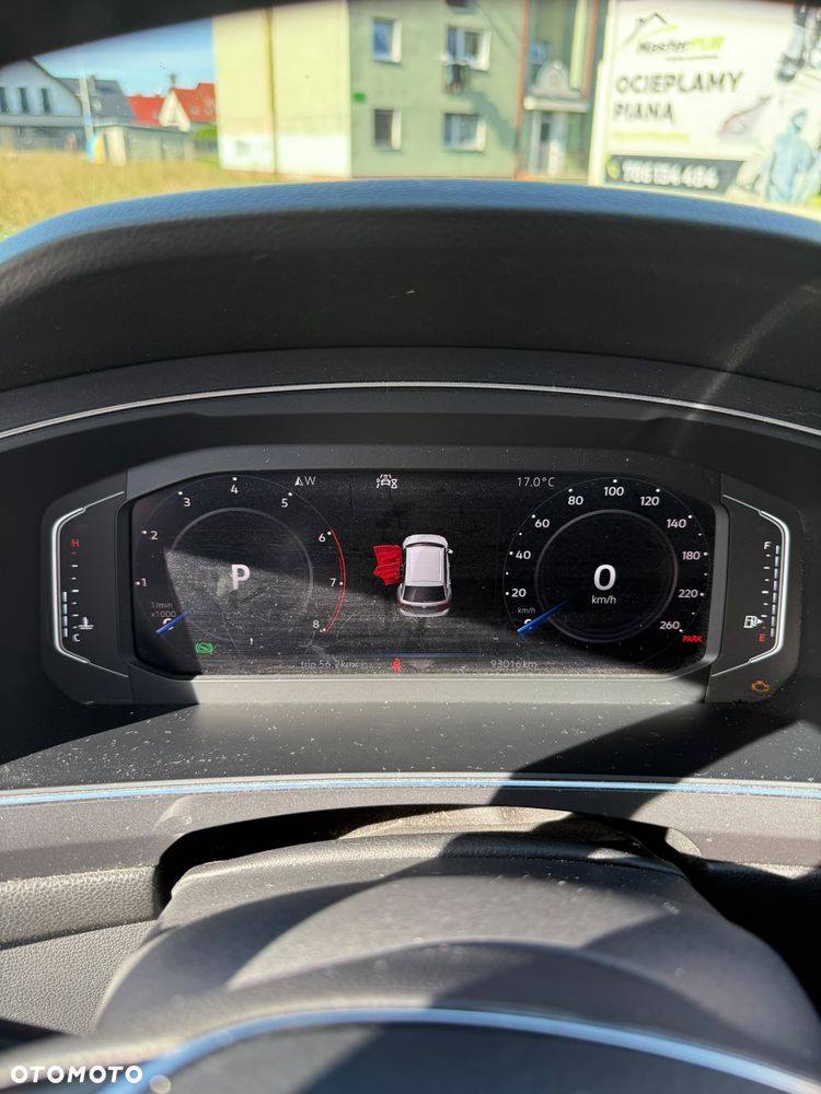Volkswagen Tiguan - 23