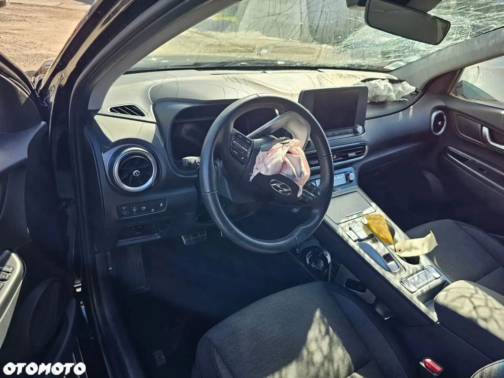 Hyundai Kona 39kWh Style - 10