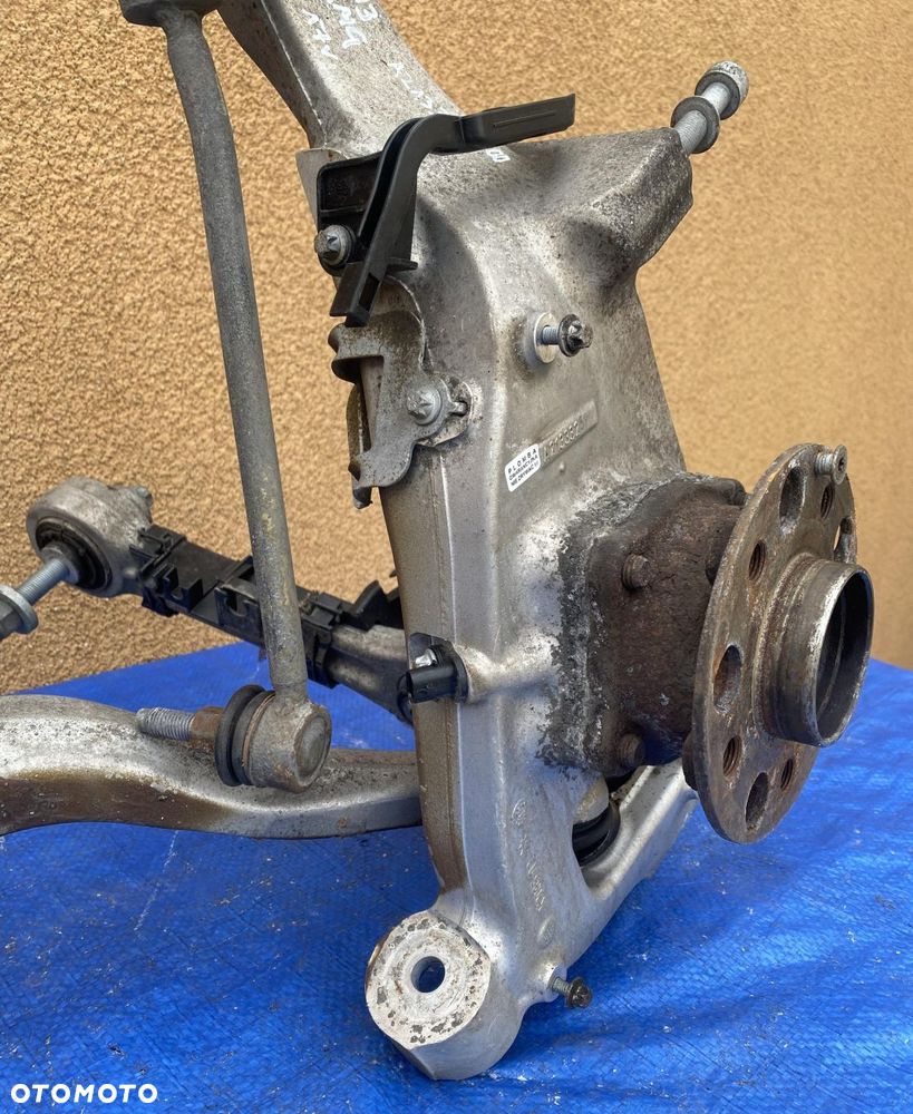 MERCEDES W213 6.3 AMG ZWROTNICA LEWY PRZÓD LEWA A2133325900 WACHACZ - 6