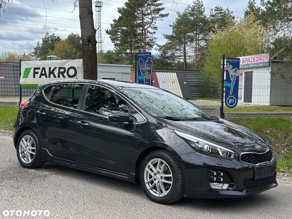 Kia Ceed 1.6 CRDi GT Line - 10