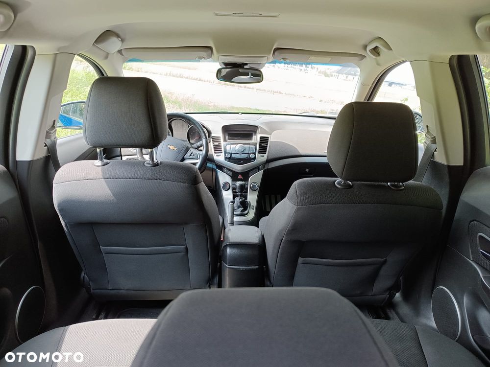Chevrolet Cruze 1.8 LT+ - 8