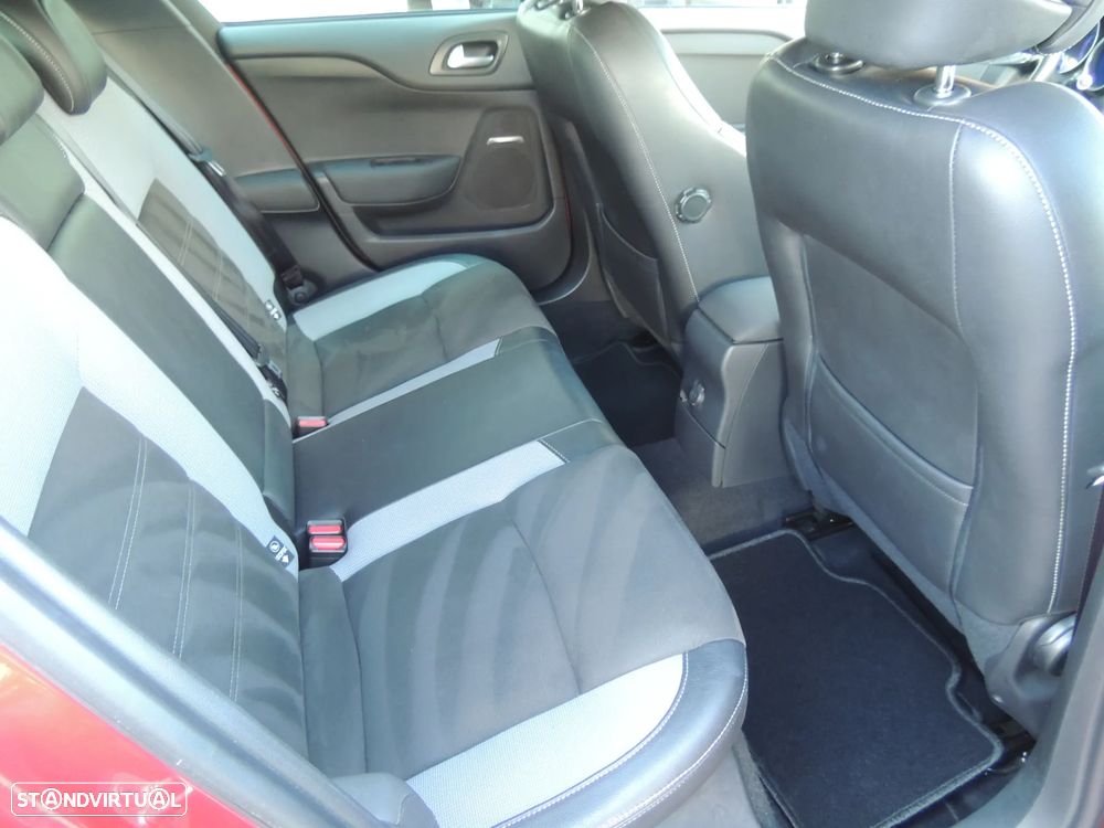 DS DS4 1.6 BlueHDi So Chic - 17