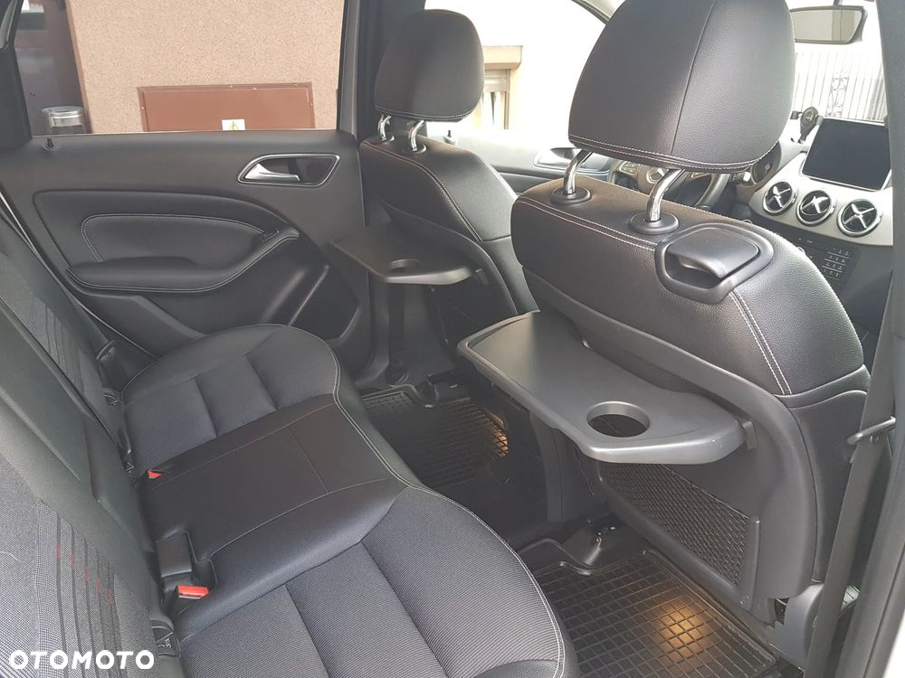 Mercedes-Benz Klasa B (Electric Drive) 250 e - 26