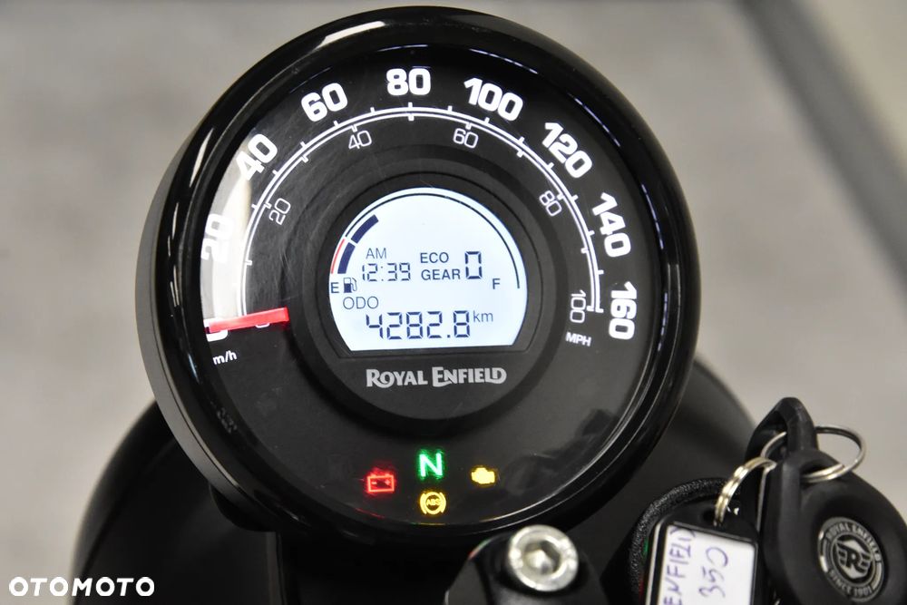 Royal Enfield HNTR - 17