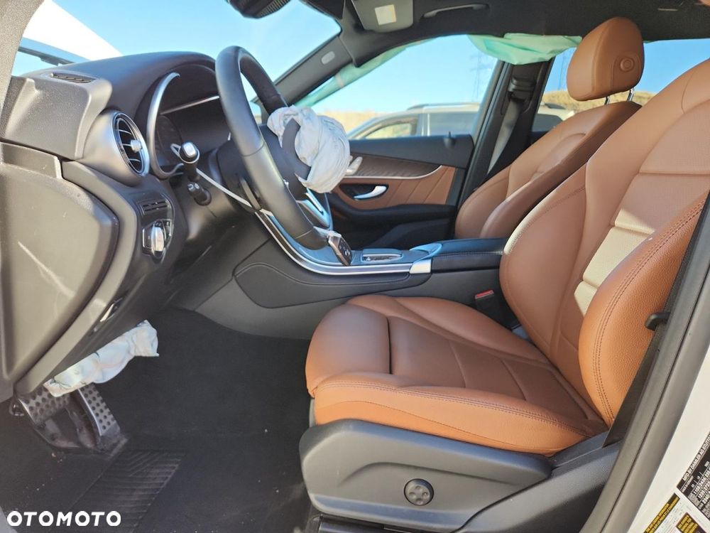 Mercedes-Benz GLC - 7