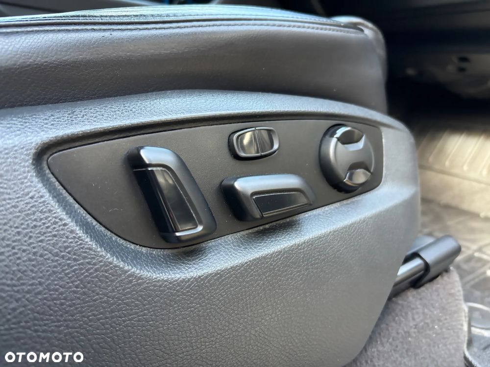 Volkswagen Touareg 3.0 V6 TDI BMT - 11