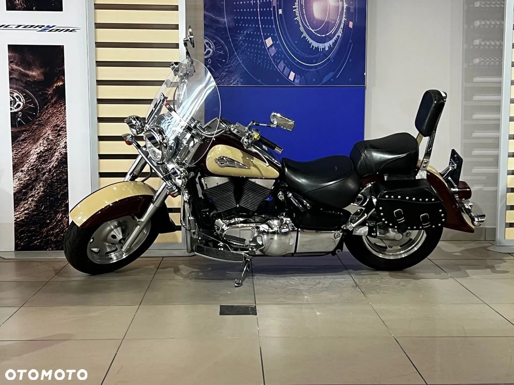 Suzuki Intruder - 2