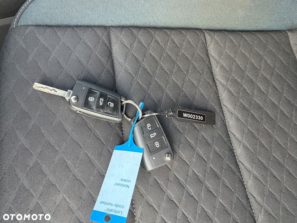 Volkswagen Touran 2.0 TDI BMT IQ Drive DSG - 37