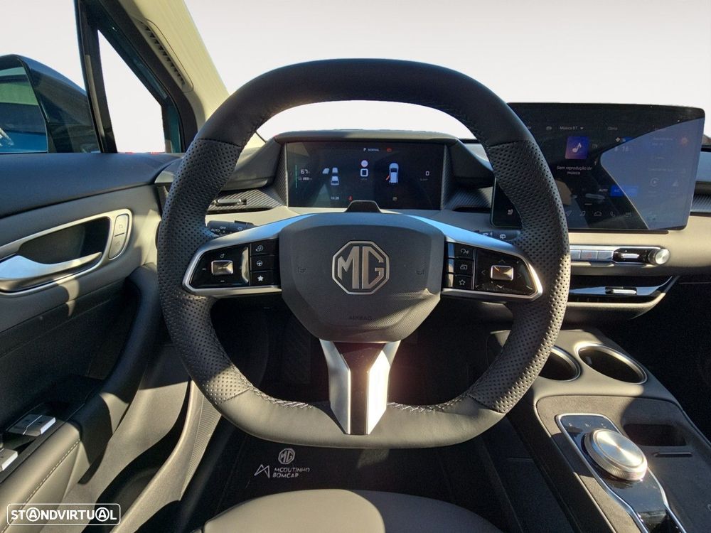 MG MG4 64 kWh Luxury - 12