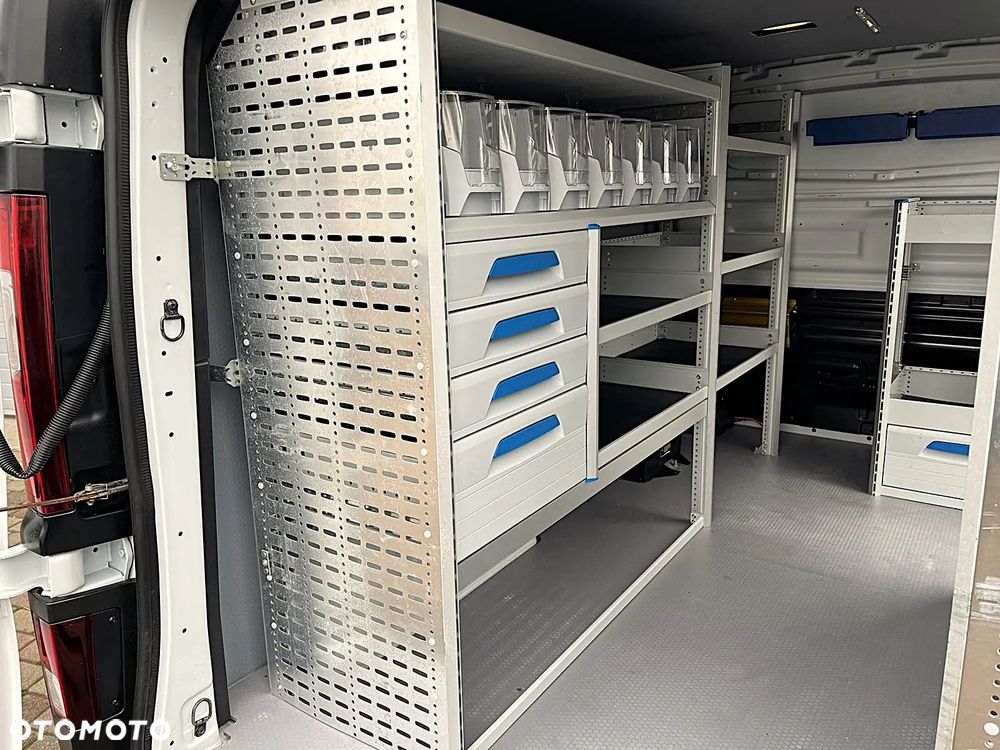 Renault Trafic Warsztat Sortimo - 12