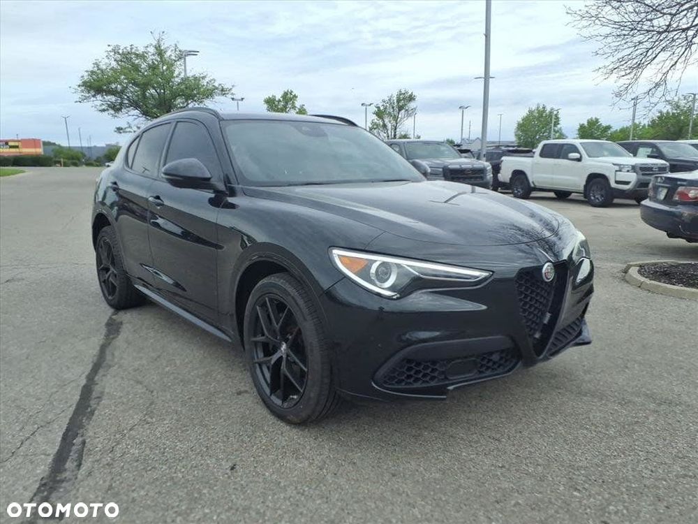 Alfa Romeo Stelvio - 4