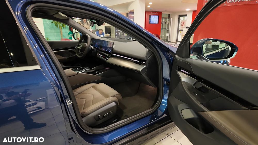 BMW Seria 5 520d xDrive AT MHEV - 13