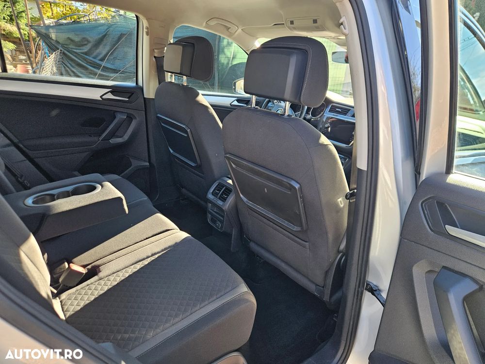 Volkswagen Tiguan - 13